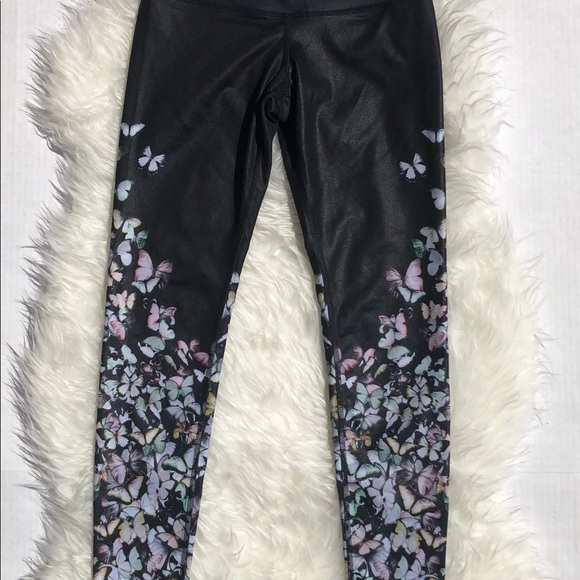 ALO airbrush butterfly leggings size small black - Picture 5 of 8